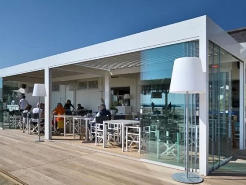 Pérgola bioclimática para hostelería